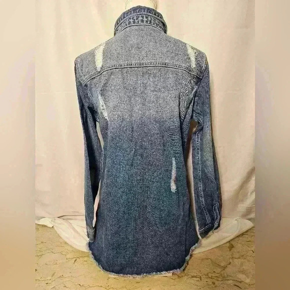 Womens Blue Denim Distressed Button Down Jean Jacket/Shirt Cotton Blend Size M - Picture 6 of 8